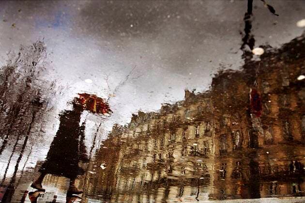 IMAGO Creative: Herbst in der Stadt The streets of Paris in the rain  777527352816566291
