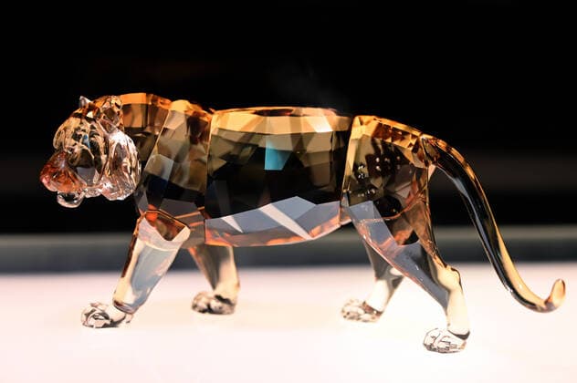 Creative wildlife glass crafts  778114534976913423