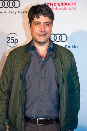 Johannes Naber bei der Ankunft zur Preisverleihung vom Achtung Berlin - New Berlin Film Award Filmfestival 2020 im Kino Babylon, Berlin, 20.09.2020