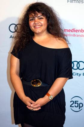 Sara Fazilat bei der Ankunft zur Preisverleihung vom Achtung Berlin - New Berlin Film Award Filmfestival 2020 im Kino Babylon, Berlin, 20.09.2020