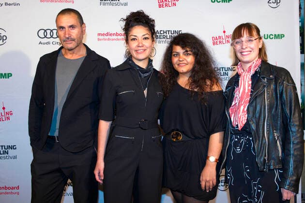 Ali Ekber, Süheyla Schwenk, Sara Fazilat und Roxana Richters bei der Ankunft zur Preisverleihung vom Achtung Berlin - New Berlin Film Award Filmfestival 2020 im Kino Babylon, Berlin, 20.09.2020