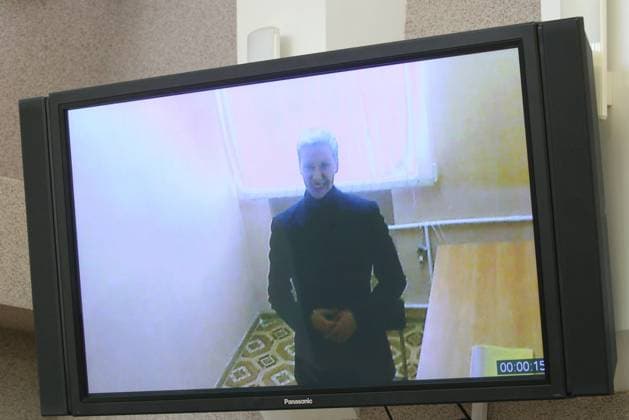 Bilder des Jahres 2020, News 09 September News Themen der Woche KW39 News Bilder des Tages MINSK, BELARUS - SEPTEMBER 21, 2020: Belarusian Opposition Coordination Council member Maria Kolesnikova (on the screen) during a hearing at Minsk City Court into the defense s appeal against her detention. Natalia Fedosenko TASS  TS0E7C80