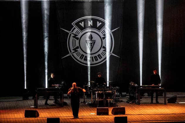 VNV Nation live beim Open Air 2020 in der Freilichtbühne Junge Garde. Dresden, 24.09.2020