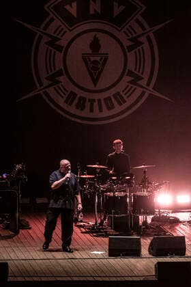 VNV Nation live beim Open Air 2020 in der Freilichtbühne Junge Garde. Dresden, 24.09.2020