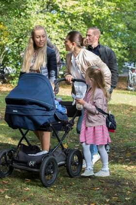 Crown Princess Victoria, Prince Oscar, Princess Estelle Prince Daniels Race and Sports Day 2017, Hagaparken, Stockholm Sweden Royal Palace Sweden x2551x, Copyright: xJohanxJeppsson TTx Prince Daniel s Race and Sports Day, Hagaparken, Solna, Sweden,