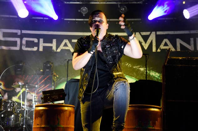 Schattenmann live beim Backstage Kultursommer in der Stadt in der Backstage-Arena. München, 25.09.2020