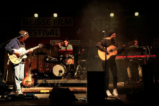 Dota Kehr & Band live beim 17. Neiße Filmfestival 2020 auf dem Kühlhaus Gelände, Görlitz, 25.09.2020
