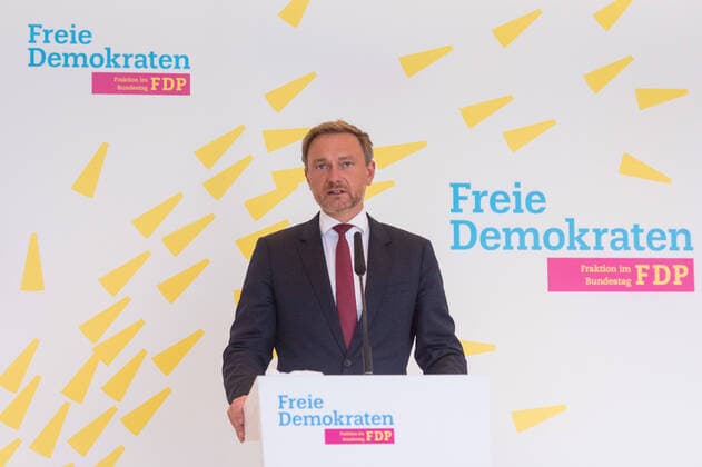 News Bilder des Tages Berlin, Pressekonferenz Fraktion FDP Deutschland, Berlin - 28.09.2020: Im Bild ist Christian Lindner (Bundesvorsitzender FDP) während der Pressekonferenz der Fraktion im deutschen Bundestag zu sehen. Berlin Bundestag Berlin Deutschland