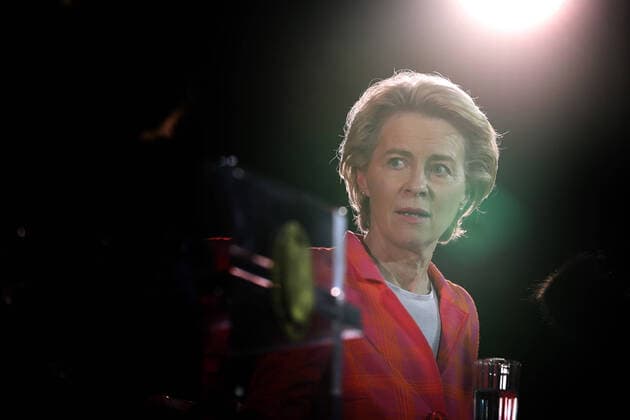 September 28, 2020, Lisbon, Portugal: European Commission President Ursula Von Der Leyen and Portuguese Prime Minister Antonio Costa (not seen) give a press conference after their meeting at the Sao Bento Palace in Lisbon, Portugal, on September 28, 2020. Lisbon Portugal - ZUMAf123 20200928_zap_f123_008 Copyright: xPedroxFiuzax