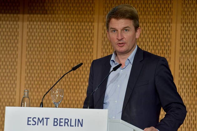 Preisverleihung Macher des Ostens 2020 Prof. Joerg Rocholl, PhD, Präsident, European School of Management and Technology (ESMT) Festakt zur Preisverleihung, Macher (Ehrenpreis) des Ostens in Berlin am 29.09.2020