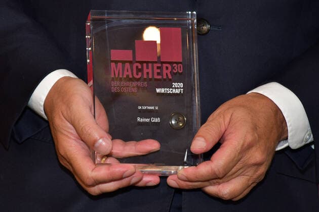 Preisverleihung Macher des Ostens 2020 Preistraeger Wirtschaft, Rainer Glaess, Festakt zur Preisverleihung, Macher (Ehrenpreis) des Ostens in Berlin am 29.09.2020