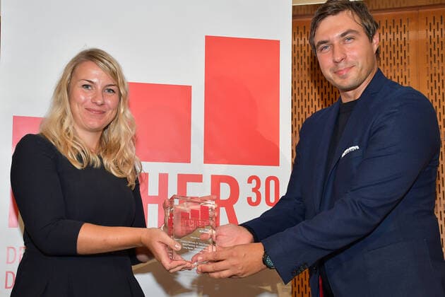 News Bilder des Tages Preisverleihung Macher des Ostens 2020 Preistraeger, Newcomer, Maria Piechnik, Co-Founder, Dr. Georg Puechel, beide CPO Wandelbots GmbH Festakt zur Preisverleihung, Macher (Ehrenpreis) des Ostens in Berlin am 29.09.2020