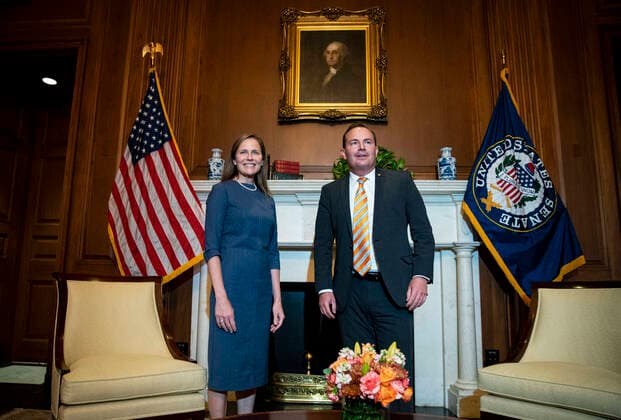 September 29, 2020, Washington, District of Columbia, USA: Amy Coney Barrett, U.S. President Donald Trump s nominee for associate justice of the U.S. Supreme Court, meets with Senator Mike Lee, a Republican from Utah, at the U.S. Capitol in Washington, D.C., U.S., on Tuesday, Sept. 29, 2020. A bruising Senate confirmation fight over Trump s Supreme Court choice may seal the fates of several incumbent senators in the November election, though it has yet to drastically alter the odds for which party will control the chamber Washington USA - ZUMAs152 20200929_zaa_s152_181 Copyright: xAlxDragox
