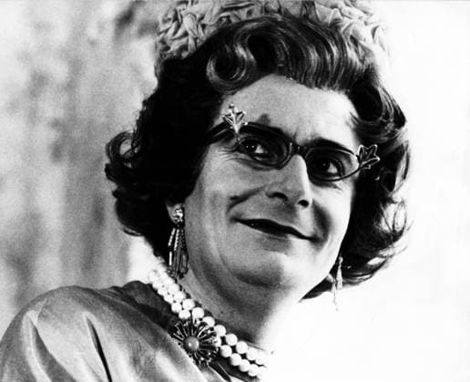 THE ADVENTURES OF BARRY MCKENZIE BARRY HUMPHRIES  Mandatory credit line: Image courtesy LONGFORD PRODUCTIONS Ronald Grant Archive Mary Evans