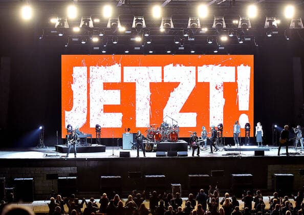 02.10.2020, xlakx, Entertainment Musik, Peter Maffay - Konzert emspor, v.l.Peter Maffay,Back to Live Open-Airs 2020 in der Waldbuehne,Berlin Berlin