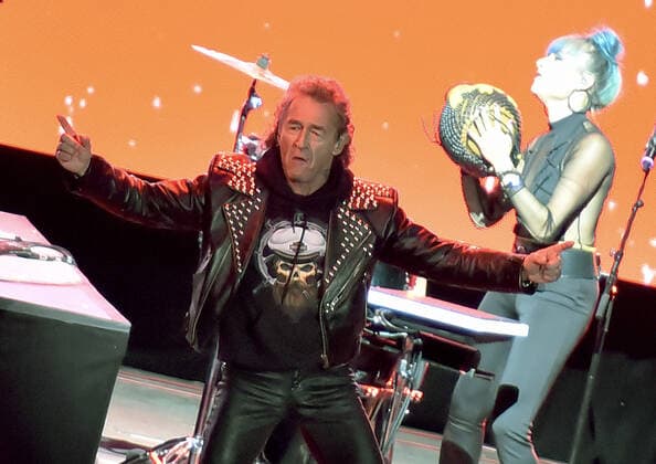 02.10.2020, xlakx, Entertainment Musik, Peter Maffay - Konzert emspor, v.l.Peter Maffay,Back to Live Open-Airs 2020 in der Waldbuehne,Berlin Berlin