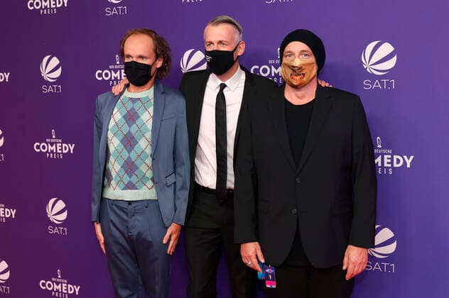 Olaf Schubert, Sebastian Pufpaff und Torsten Sträter bei der Verleihung des 24. Deutschen Comedypreises 2020 in Brainpool TV Studio Köln-Mülheim. Köln, 02.10.2020
