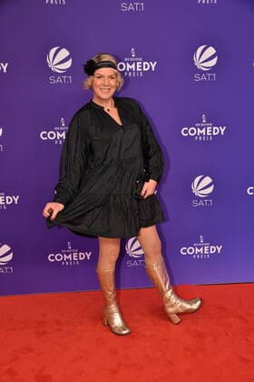 Comedian Mirja Boes kommt zur Verleihung des Deutschen Comedypreises 2020