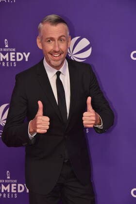 Comedian Sebastian Puffpaff kommt zur Verleihung des Deutschen Comedypreises 2020