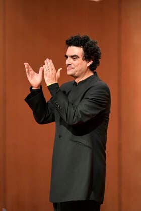 03.10.2020, Klassikfestival Bad Wörishofen, Festival der Nationen 2020 im Kurhaus Bad Wörishofen im Allgäu, Gala-Konzert mit Rolando Villazon, Tenor mit Xavier de Maistre, an der Harfe. 03.10.2020, Klassikfestival Bad Wörishofen 03.10.2020, Klassikfestival Bad Wörishofen