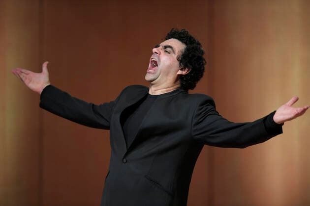 Entertainment Bilder des Tages 03.10.2020, Klassikfestival Bad Wörishofen, Festival der Nationen 2020 im Kurhaus Bad Wörishofen im Allgäu, Gala-Konzert mit Rolando Villazon, Tenor mit Xavier de Maistre, an der Harfe. 03.10.2020, Klassikfestival Bad Wörishofen 03.10.2020, Klassikfestival Bad Wörishofen