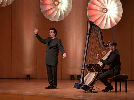 03.10.2020, Klassikfestival Bad Wörishofen, Festival der Nationen 2020 im Kurhaus Bad Wörishofen im Allgäu, Gala-Konzert mit Rolando Villazon, Tenor mit Xavier de Maistre, an der Harfe. 03.10.2020, Klassikfestival Bad Wörishofen 03.10.2020, Klassikfestival Bad Wörishofen