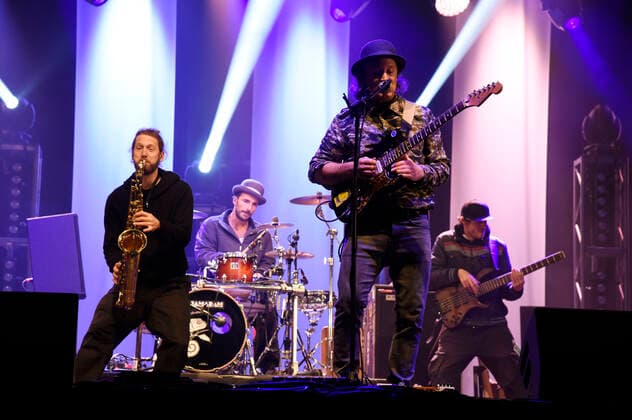 Jamaram meets Jahcoustix live beim Sommer in der Stadt Open Air auf der Sommerbühne im Olympiastadion. München, 03.10.2020