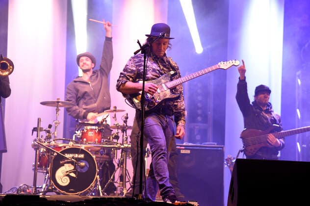 Jamaram meets Jahcoustix live beim Sommer in der Stadt Open Air auf der Sommerbühne im Olympiastadion. München, 03.10.2020