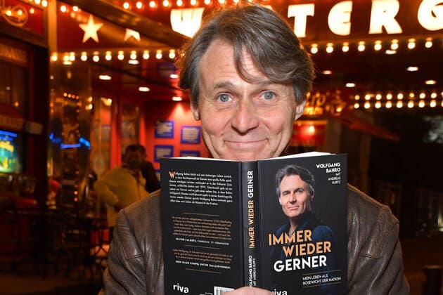 Bilder des Jahres 2020, Entertainment 10 Oktober Entertainment Themen der Woche KW41 Entertainment Bilder des Tages Buchvorstellung - Immer wieder Gerner Wolfgang Bahro bei seiner Buchvorstellung, immer wieder Gerner, im Wintergarten in Berlin am 05.10.2020 *** Book presentation Again and again Gerner Wolfgang Bahro at his book presentation, again and again Gerner, in the Wintergarten in Berlin on 05 10 2020 Photopress Mueller