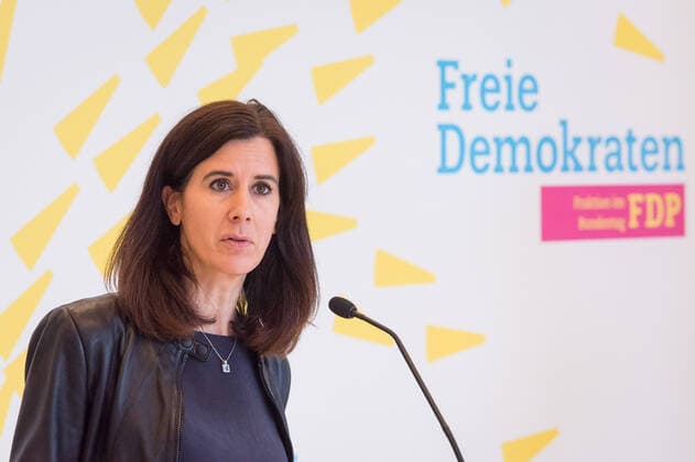 Berlin, Pressekonferenz der FDP Fraktion Deutschland, Berlin - 06.10.2020: Im Bild ist Katja Suding (fdp) während der Pressekonferenz der Fraktion im deutschen Bundestag zu sehen. Berlin Bundestag Berlin Deutschland