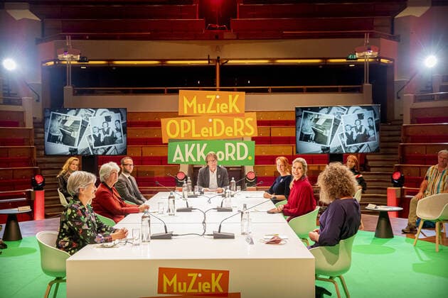 07-10-2020 Utrecht Queen Máxima attended the start of the Music Trainer Agreement, More Music in the Classroom (Muziekopleidersakkoord, Meer Muziek in de Klas) in TivoliVredenburg in Utrecht.  Copyright: xPPExPOOLx