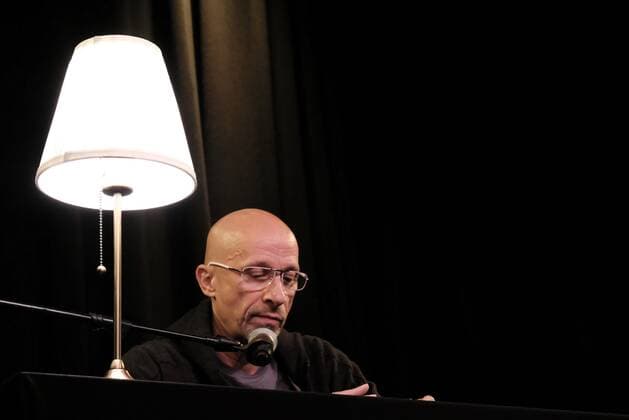 079.10.2020 xkhx Kassel Kulturzentrum Schlachthof Kassel Tom Zürcher - Mobbing Dick Humorvolle Lesung