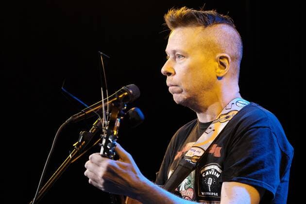 09.10.2020 xkhx Kassel Kulturzentrum Schlachthof Kassel Konzert C. Ladd Singer-Songwriter - Gitarrist und Sänger stammt aus Winnipeg Manitoba, Canada und lebt in Kassel