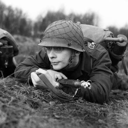 Grundausbildung der Wehrpflichtigen1965 DEU, Deutschland, Bergen: Die Grundausbildung der Wehrpflichtigen im Jahre 1965 in einer Kaserne in Dortmund und auf einem Truppenübungsplatz in der Lueneburger Heide. DEU, Germany, Bergen: The basic training of conscripts in 1965 in a barracks in Dortmund and on a military training area in the Lueneburger Heide. NRW *** Basic training of conscripts in 1965 DEU, Germany, Bergen The basic training of conscripts in 1965 in a barracks in Dortmund and on a military training area in the Lueneburger Heide DEU, Germany, Bergen The basic training of conscripts in 1965 in a barracks in Dortmund and on a military training area in the Lueneburger Heide NRW