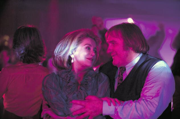 POTICHE FR 2010 aka TROPHY WIFE CATHERINE DENEUVE, GERARD DEPARDIEU Date: 2010  Mandatory credit line: Image courtesy Ronald Grant Mary Evans