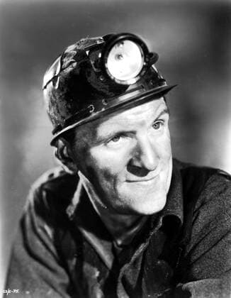 THE BRAVE DONT CRY BR 1952 ANDREW KEIR Date: 1952  Mandatory credit line: Image courtesy Ronald Grant Mary Evans