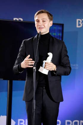 Jonas Nay bei der Verleihung des 32. Bayerischen Fernsehpreises 2020 in der Residenz München. München, 14.10.2020