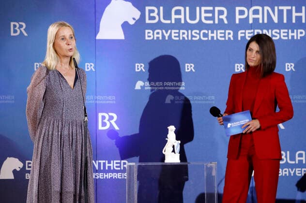 Katrin Bühlig und Sandra Rieß bei der Verleihung des 32. Bayerischen Fernsehpreises 2020 in der Residenz München. München, 14.10.2020