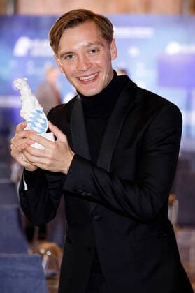 Jonas Nay bei der Verleihung des 32. Bayerischen Fernsehpreises 2020 in der Residenz München. München, 14.10.2020