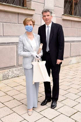 Carolin Reiber mit Sohn Marcus Luitpold bei der Verleihung des 32. Bayerischen Fernsehpreises 2020 in der Residenz München. München, 14.10.2020