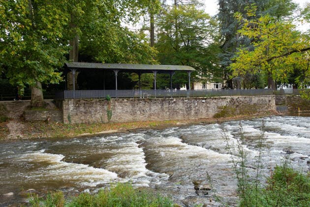 IMAGO Nature: Unsere Erde, Klimawandel, Überschwemmungen Die Wandelhalle im Kurpark am Ufer der Ahr in Bad Neuenahr-Ahrweiler. *** The foyer in the spa gardens on the banks of the Ahr in Bad Neuenahr Ahrweiler