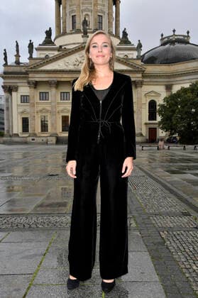 Elsa Dreisig beim Photocall zur Verleihung des Opus Klassik 2020 vor dem Konzerthaus. Berlin, 18.10..2020