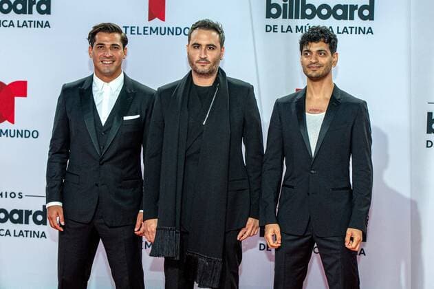 The members of the Mexican group Reik (L-R); Julio Ramírez, Jesús Navarro and Bibi Marín pose upon their arrival on the red carpet of the Billboard Latin Music Awards, at the BB&T Center in Sunrise, a city in Broward County near Miami, Florida, USA, 21 October 2020. Billboard Latin Music Awards !ACHTUNG: NUR REDAKTIONELLE NUTZUNG!  Copyright: xGiorgioxVierax USA4687 20201022-637389457495075652