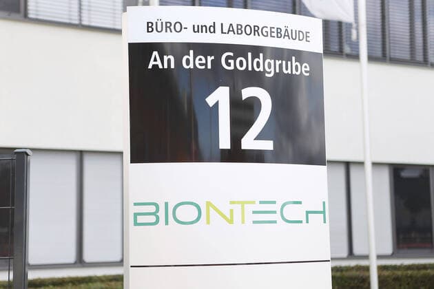 24.10.2020, xtvx, Wirtschaft Gesundheit, Biontech Niederlassung in Mainz, Hersteller eines Impfstoffes gegen das Corona Covid-19 Virus, Impfstoff, Impfung, Pandemie, Erkrankung, Krankheit, emwir Mainz