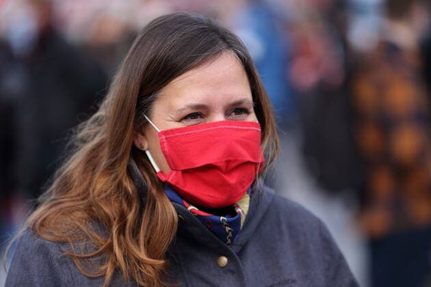 Manja Schüle (SPD, Ministerin für Wissenschaft, Forschung und Kultur) bei einem Protestkonzert gegen die Wahl des neuen AfD-Fraktionsvorsitzenden auf dem Alten Markt am Brandenburger Landtag in Potsdam, 27. Oktober 2020. Protestkonzert Flügel statt Flügel in Potsdam