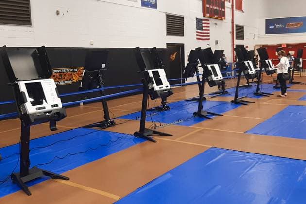 WASHINGTON, D.C., UNITED STATES - NOVEMBER 2, 2020: Voting machines at Super Vote Center at the University of the District of Columbia (UDC) during early voting in the 2020 US presidential election. The country elects a president and vice president, 35 Senators, all 435 members of the House of Representatives, 13 governors of 11 states and two US territories, as well as state and local government officials. Incumbent Republican President Donald Trump and Democratic Party nominee Joe Biden are running for president. Vladimir Kostyrev TASS  TS0ECFBD