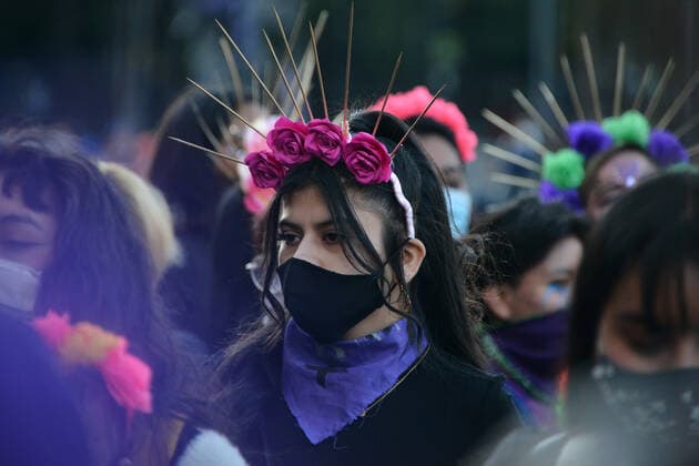 Mexico: Protest against Femicide MEXICO CITY, MEXICO - NOVEMBER 2: A woman dressed as Catrina takes part during a march to commemorate victims of femicide, in protest against violence-gender during the Mexico Day of the Dead. Mexico is one of the countries in the world with the highest rate of gender violence, in 2020 there have been new 489 femicides on November 2, 2020 in Mexico City, Mexico **World Rights ** Mexico City Mexico Copyright: CarlosxTischler