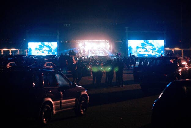 November 6, 2020, Burlingame, CA, USA: BURLINGAME, CA - NOVEMBER 06: DJ Producer Deorro aka, Erick Orrosquieta performs during the Deorro Put it in Park - Drive-In Concert Tour at the Burlingame Golf Center on November 6, 2020 in Burlingame, California. Photo: Casey Flanigan imageSPACE Burlingame USA - ZUMAs181 20201106_zea_s181_034 Copyright: xImagespacex