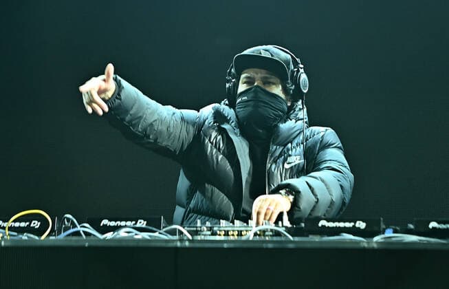 BURLINGAME, CA - NOVEMBER 06: DJ Producer Deorro aka, Erick Orrosquieta performs during the Deorro Put it in Park - Drive-In Concert Tour at the Burlingame Golf Center on November 6, 2020 in Burlingame, California. Photo: Casey Flanigan imageSPACE MediaPunch Copyright: ximageSPACEx