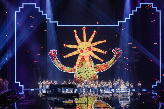 Chinese concert pianist Lang Lang, front left, and his wife Gina Alice Redlinger, front right, perform during the 2020 Tmall Double 11 Gala held by Alibaba Group in Shanghai, China, 10 November 2020.